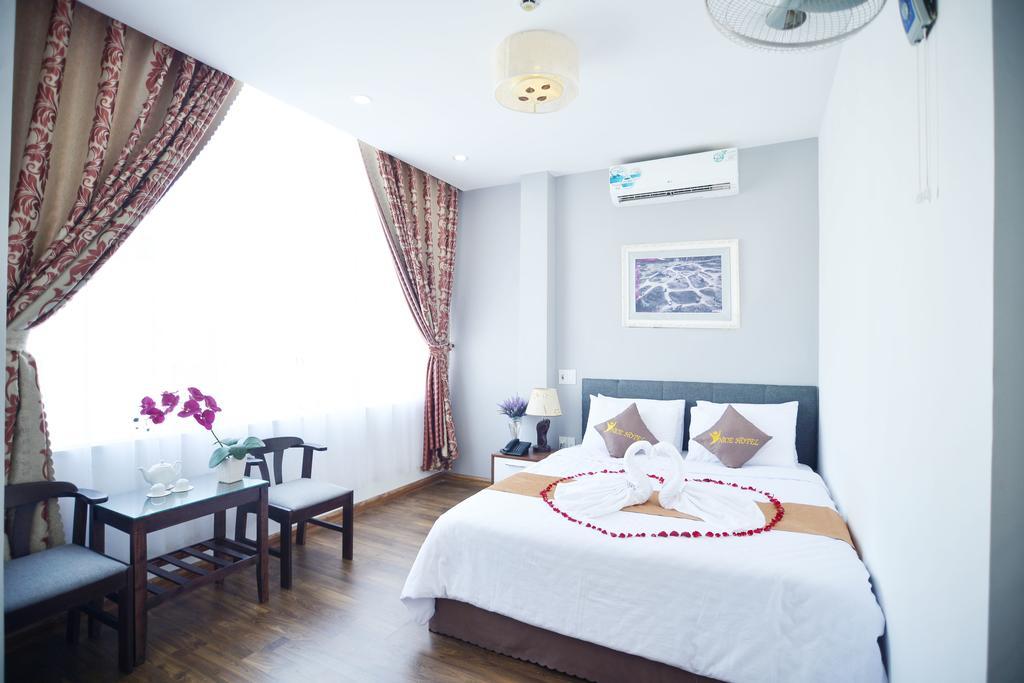 Nice De Paris Hotel Da Nang Exterior foto