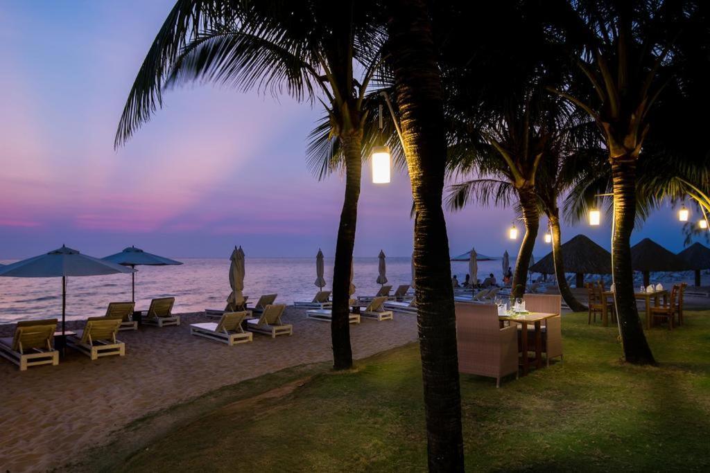 Nice De Paris Hotel Da Nang Exterior foto